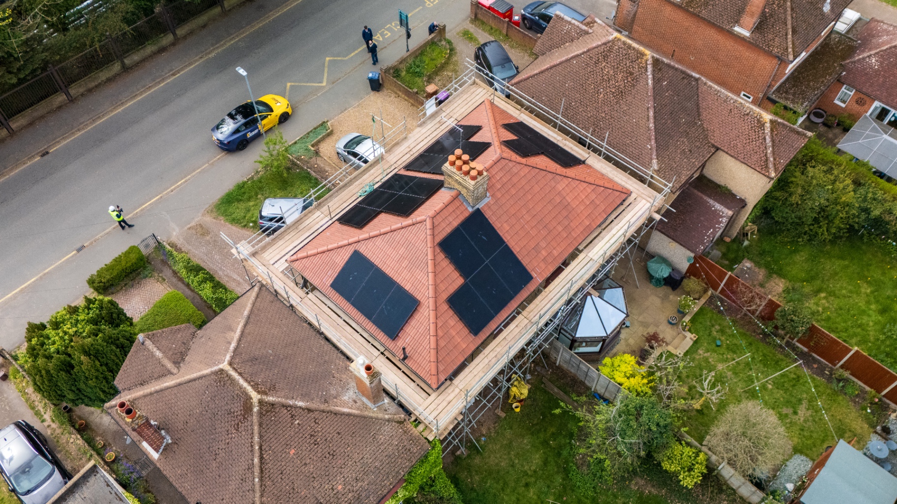 The Everyone's Energy UK installation team